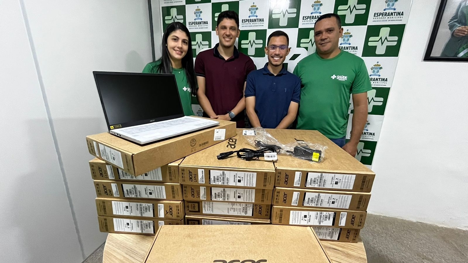 Prefeitura realiza entrega de novos computadores para todas as UBS's.