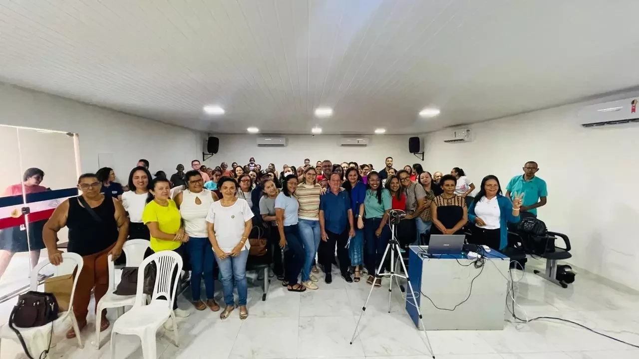 Prefeito de Uruçuí Anuncia Unificação do 2º Turno para Professores Municipa - Imagem 1