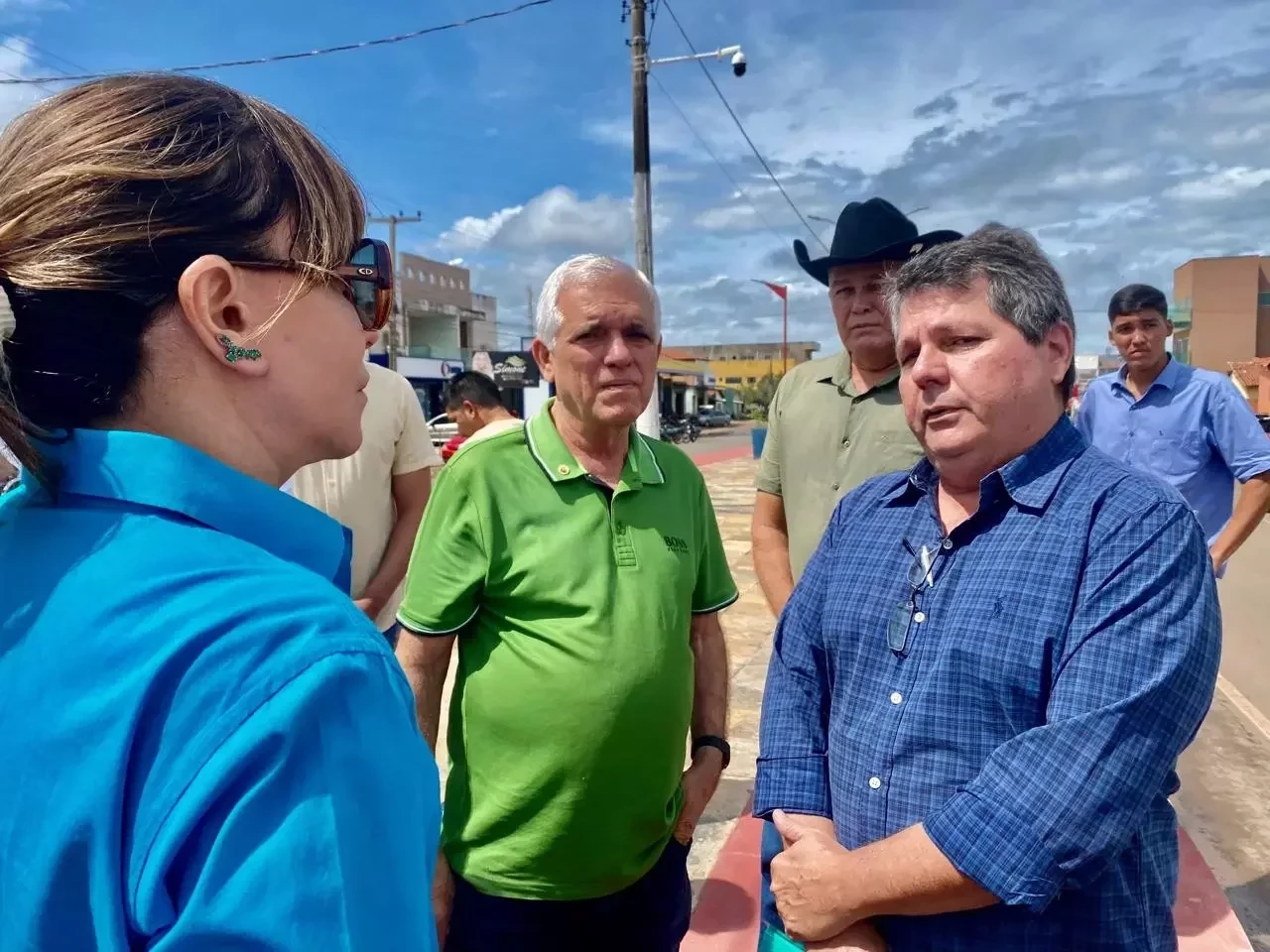 Prefeitura busca solução definitiva para a Avenida Petrônio Portela. - Imagem 2