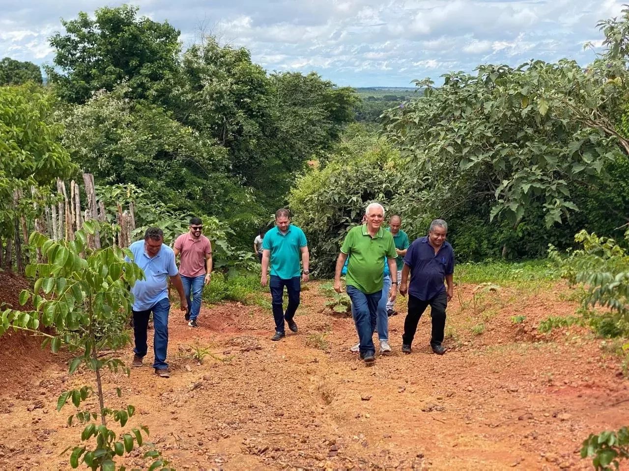 Prefeitura realiza visita técnica ao local onde funcionará a ETE. - Imagem 3