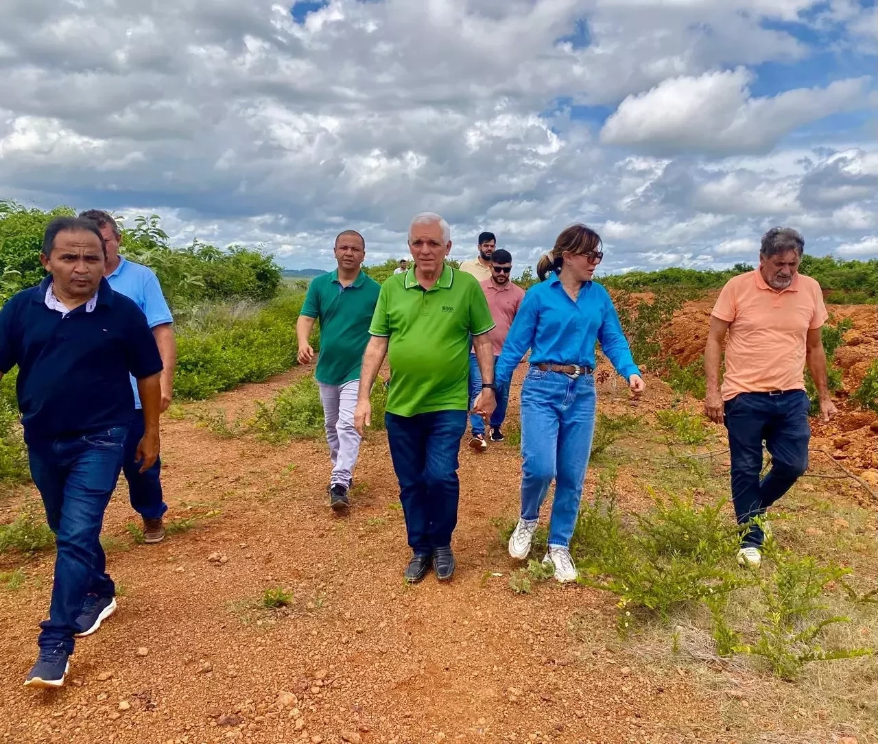 Prefeitura realiza visita técnica ao local onde funcionará a ETE. - Imagem 2