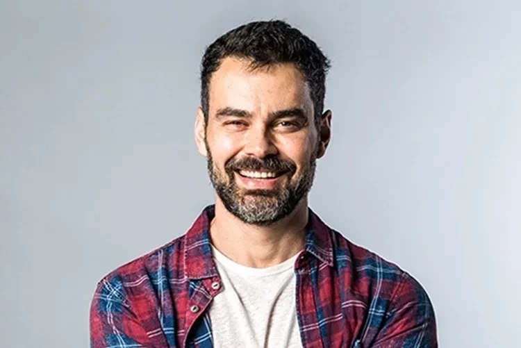 Se surpreenda com esses oito atores brasileiros que se assumiram LGBT - imagem 119369