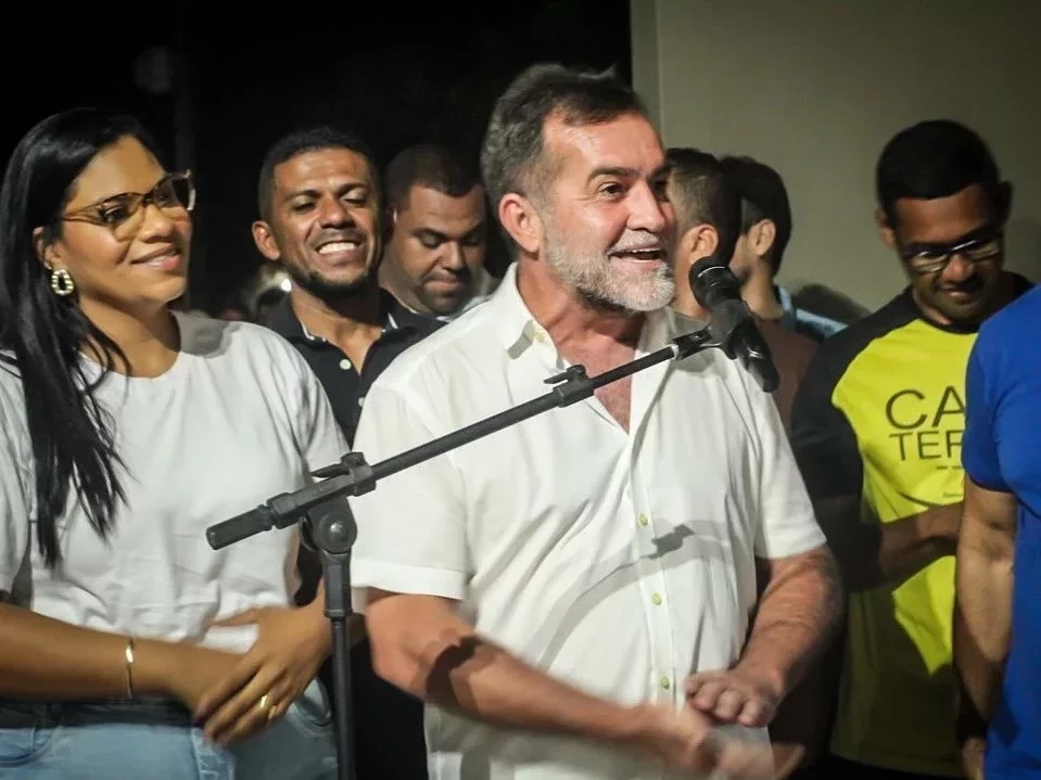 Prefeito Zé Raimundo inaugura praça no povoado Morro Redondo em Oeiras - Imagem 2