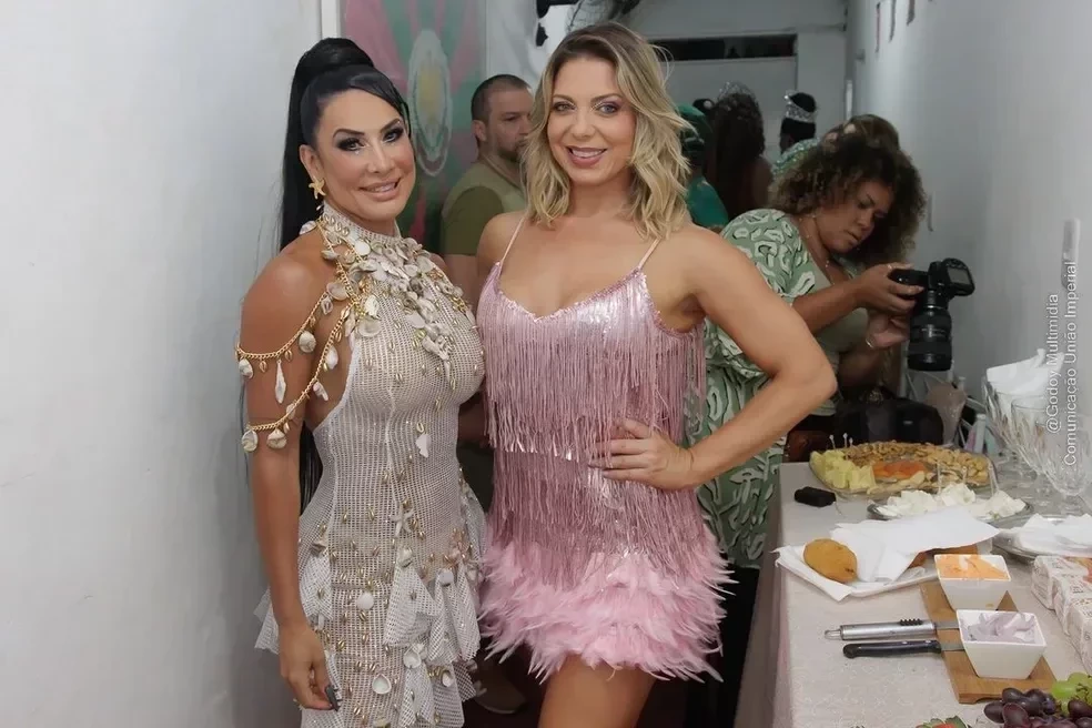 Scheila Carvalho e Sheila Mello 