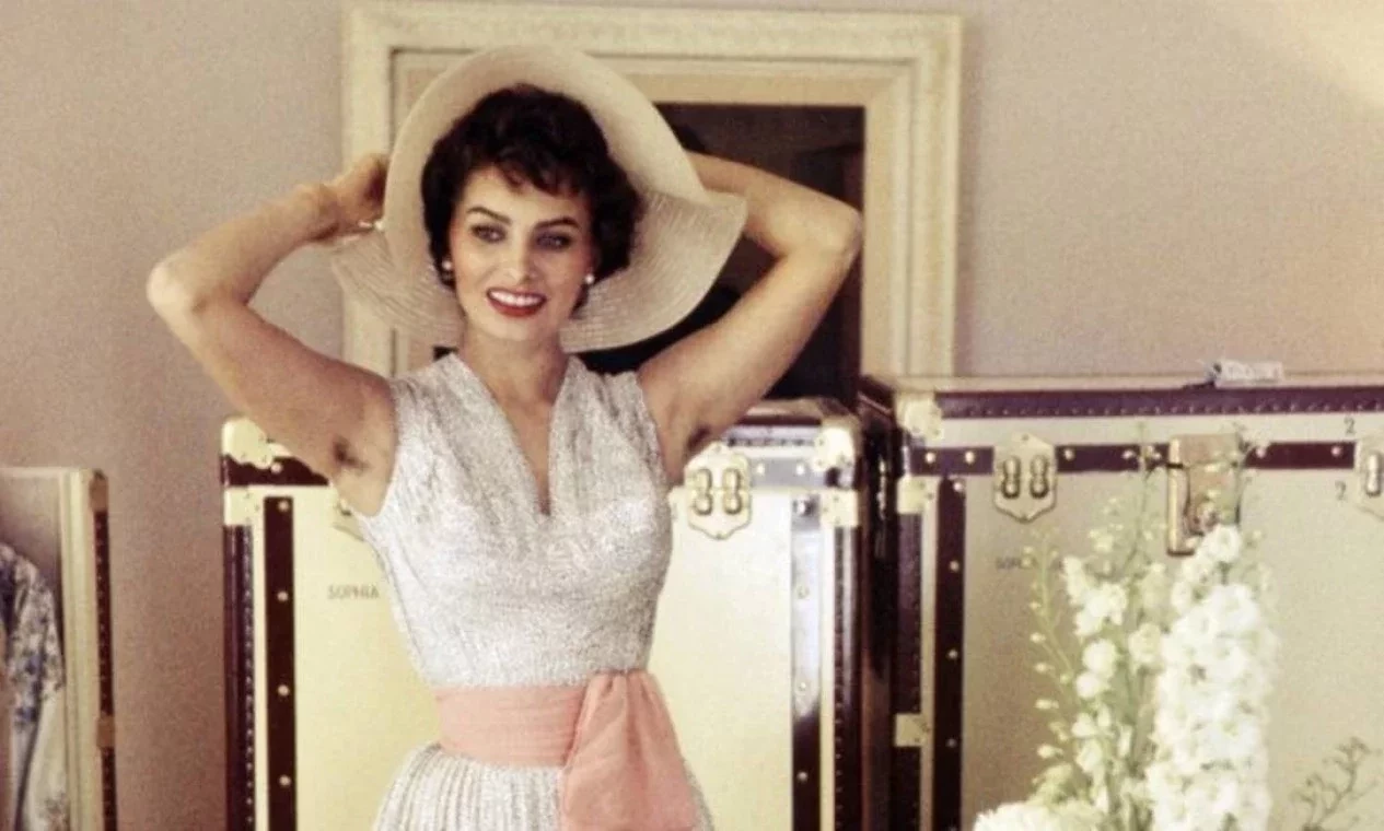 Conheça as famosas que não têm vergonha de mostrar os pelos nas axilas - imagem 119661