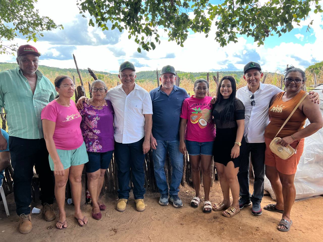 Prefeito Zé Raimundo entrega sistema de abastecimento d´água no Riachão