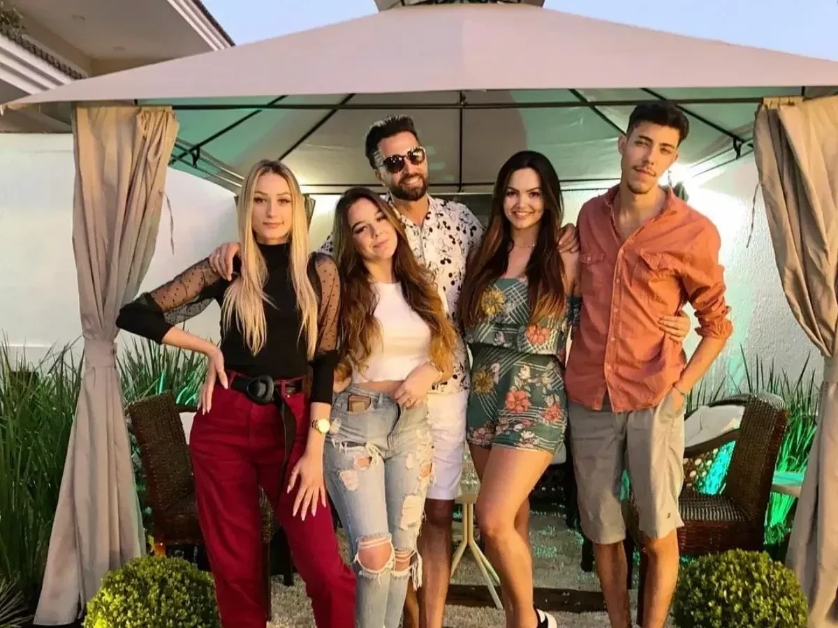 Conheça os famosos que têm uma penca de filhos; brasileiro é recordista - imagem 119578