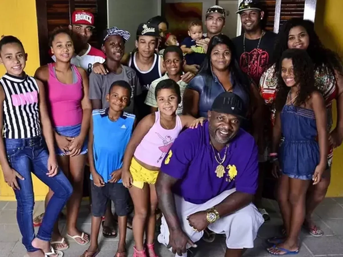 Conheça os famosos que têm uma penca de filhos; brasileiro é recordista - imagem 119580