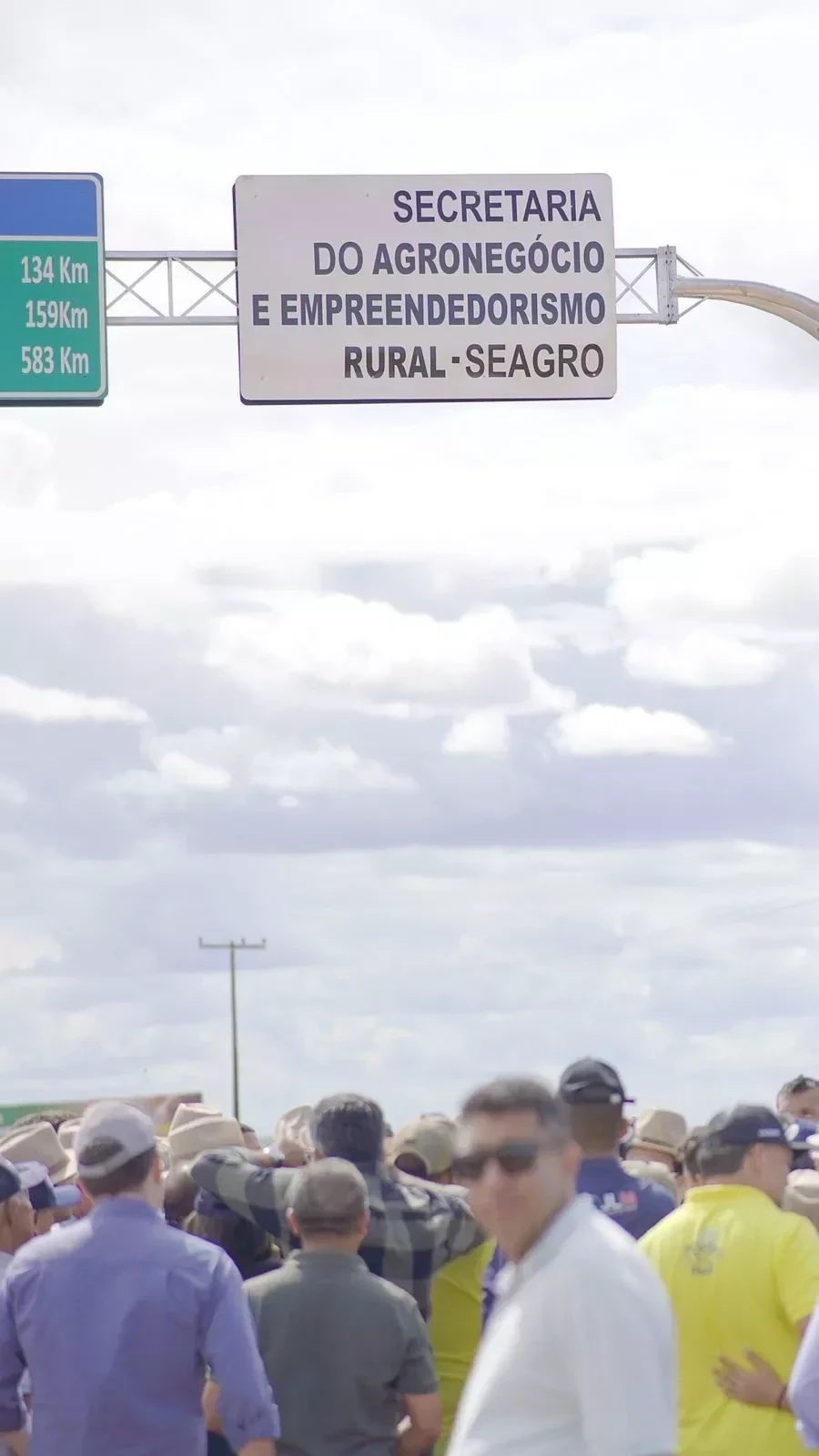 ExpoSoja 2024: Segundo Dia Destaca Inauguração de Rodovia pelo Governador - Imagem 5