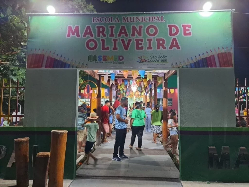 Prefeitura entrega reforma e ampliação da escola Mariano de Oliveira - Imagem 2