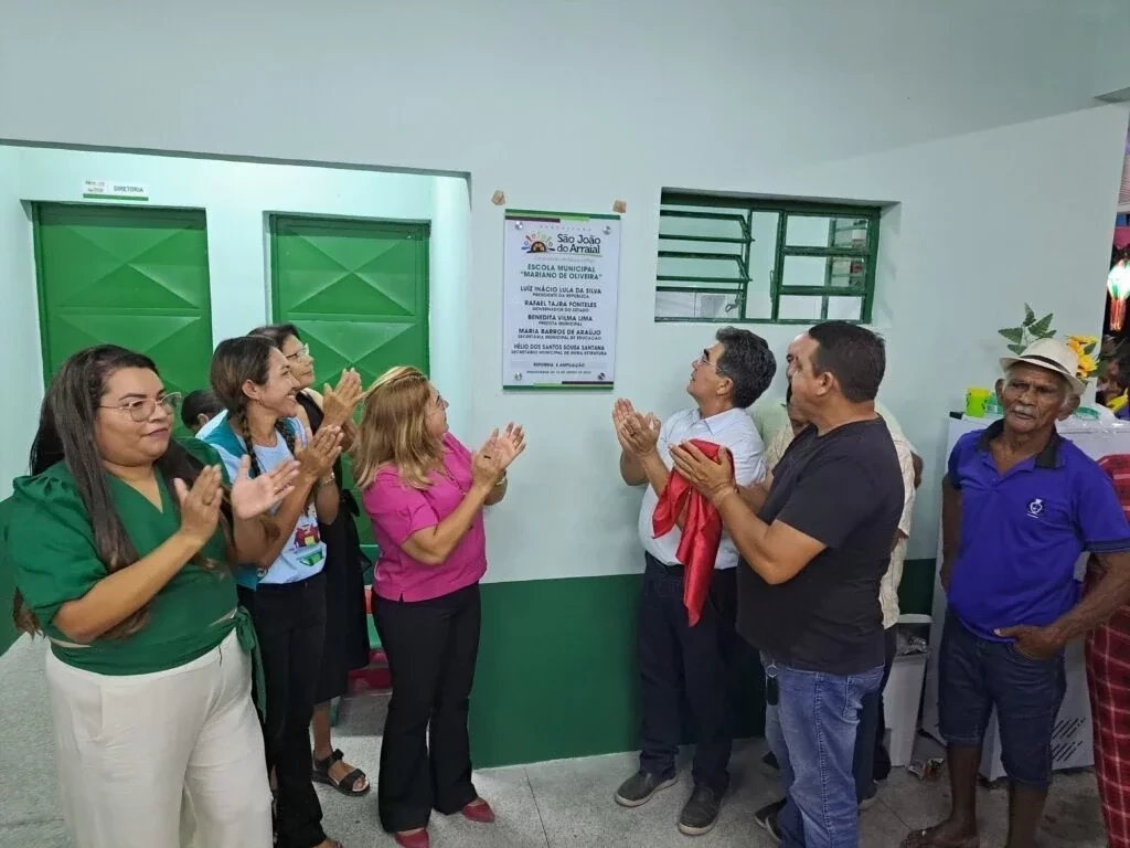 Prefeitura entrega reforma e ampliação da escola Mariano de Oliveira - Imagem 1