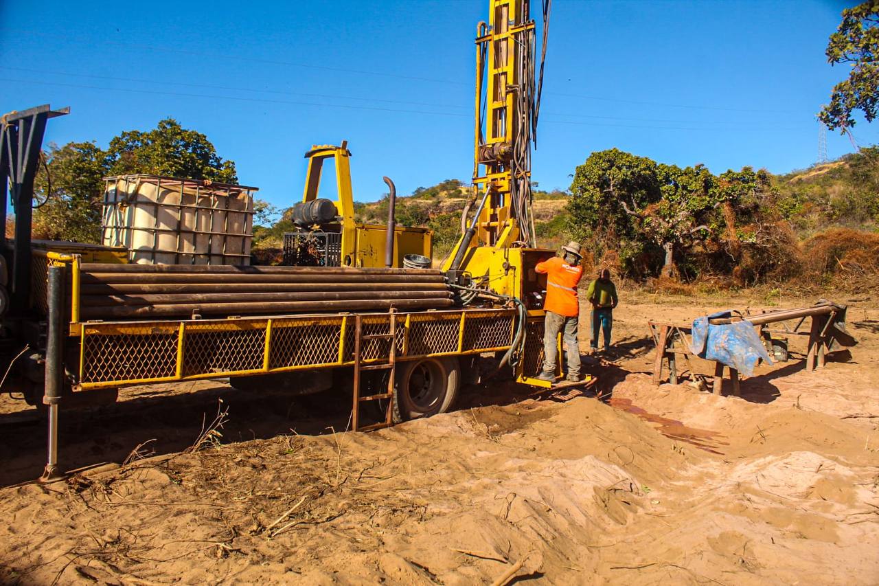 SAAE reforça abastecimento de água no Bairro Uberaba em Oeiras