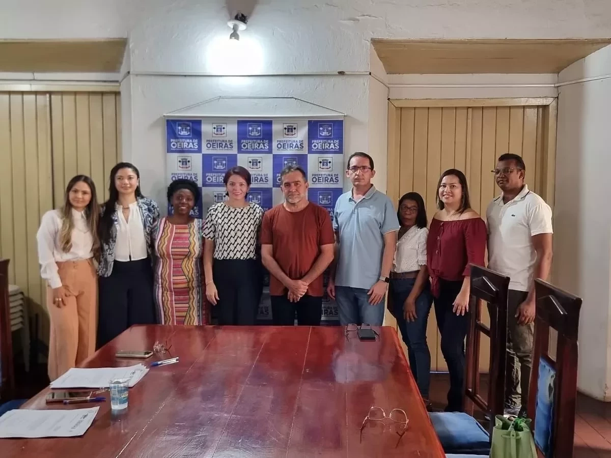 Prefeitura de Oeiras empossa seis novos servidores aprovados em concurso  - Imagem 1