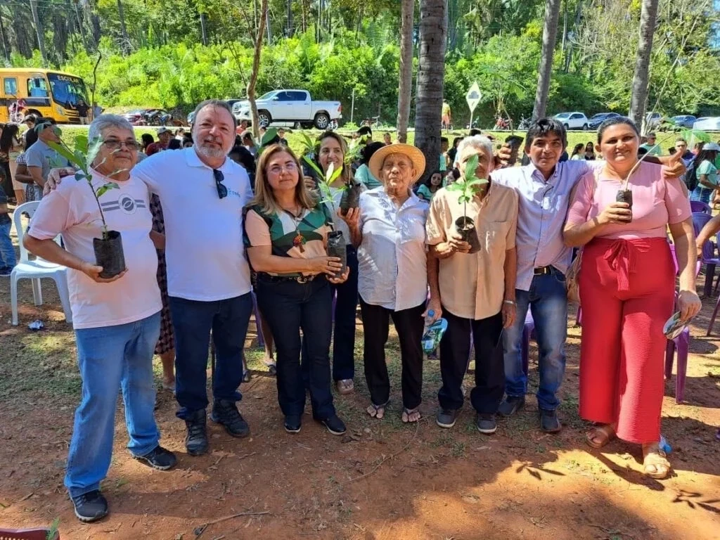 Vilma Lima assina ordem de serviço do primeiro parque ambiental municipal - Imagem 9