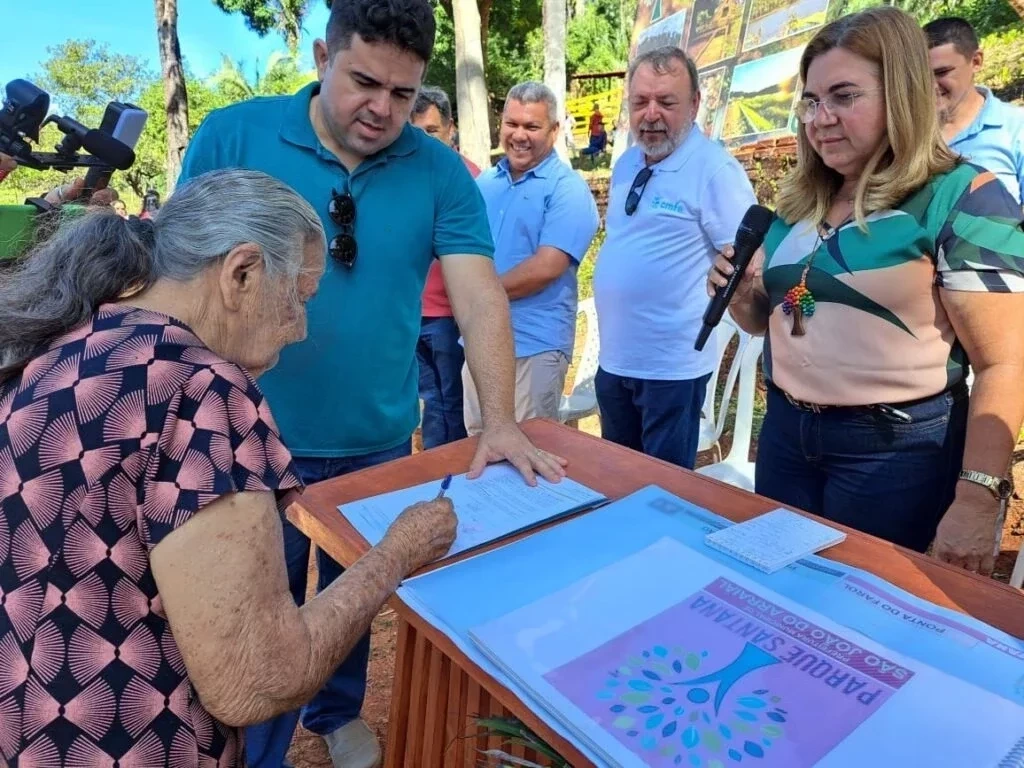 Vilma Lima assina ordem de serviço do primeiro parque ambiental municipal - Imagem 11