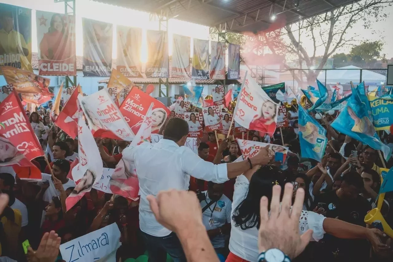 Multidão participa de convenção em apoio a Júnior Ribeiro Marinalva Chaves - Imagem 2