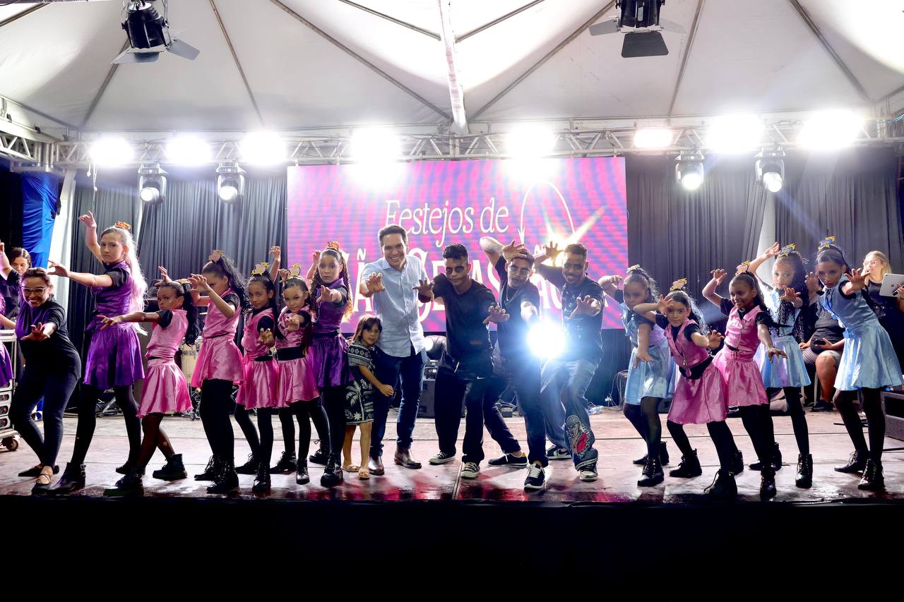 Show de Calouros premia talentos locais nos festejos de São Sebastião