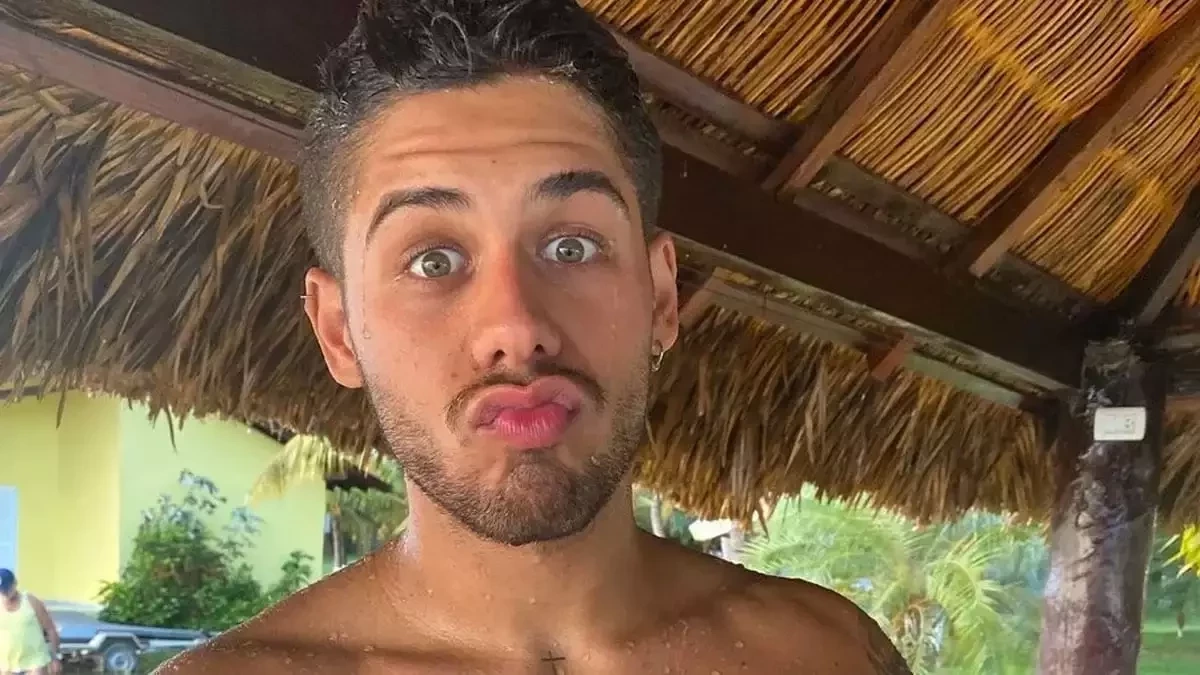 Esses famosos não terminaram o ensino médio; o último vai te chocar - imagem 126992