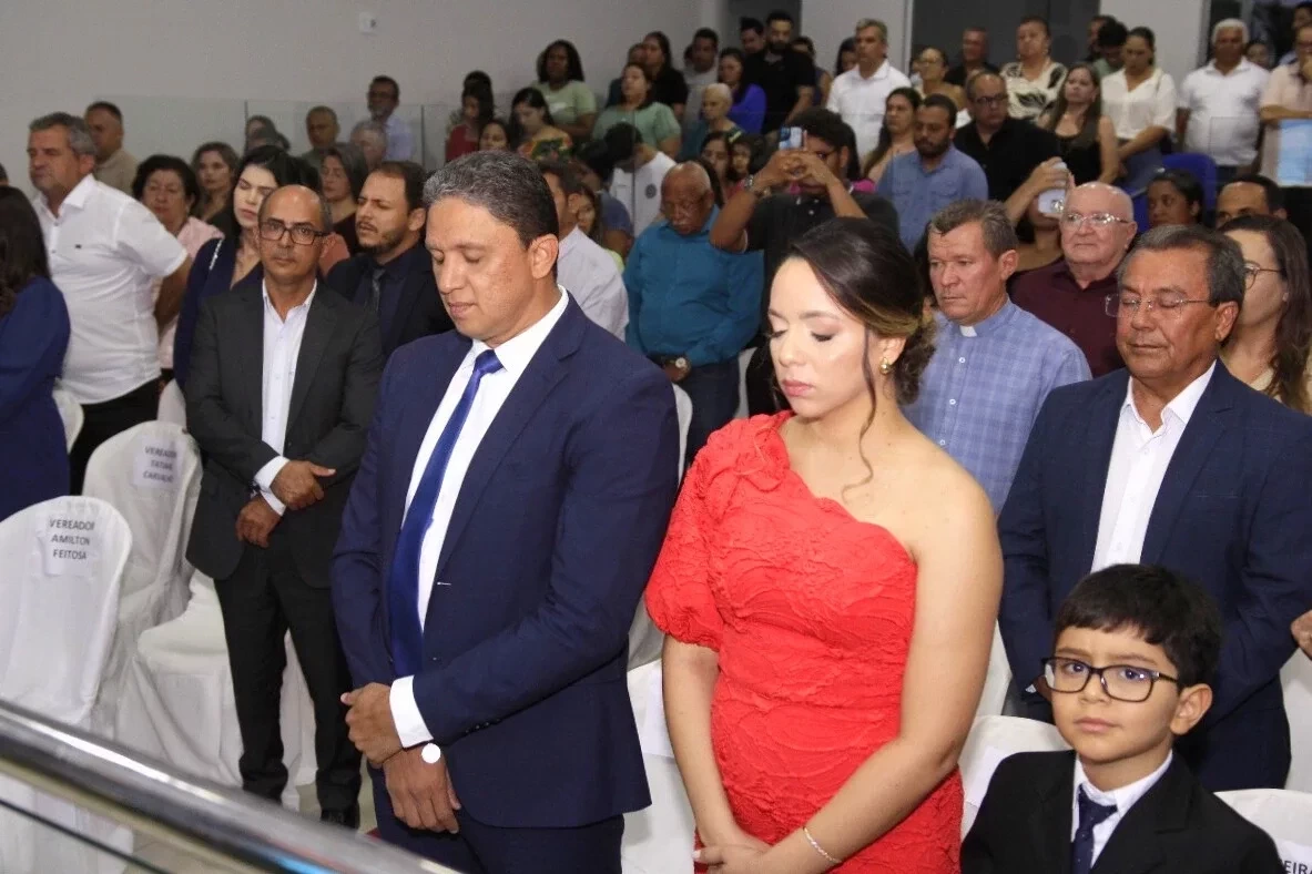 Júnior Ribeiro é empossado prefeito reeleito de Água Branca - Imagem 3