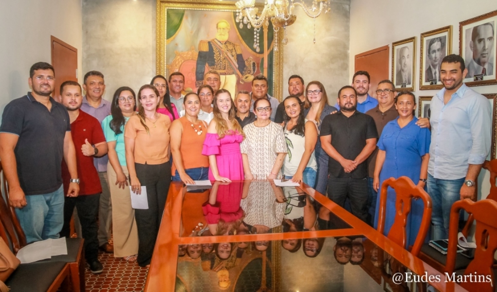 Pedro II realiza cerimônia de posse dos novos secretários municipais