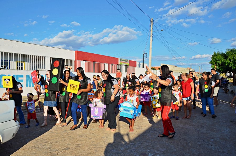 Creche Municipal Daysa Régia realiza projeto sobre educação no trânsito em Santo Antônio de Lisboa - Imagem 6