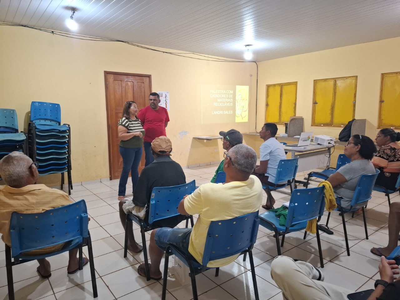Palestra educativa para catadores de materiais recicláveis em Landri Sales - Imagem 1