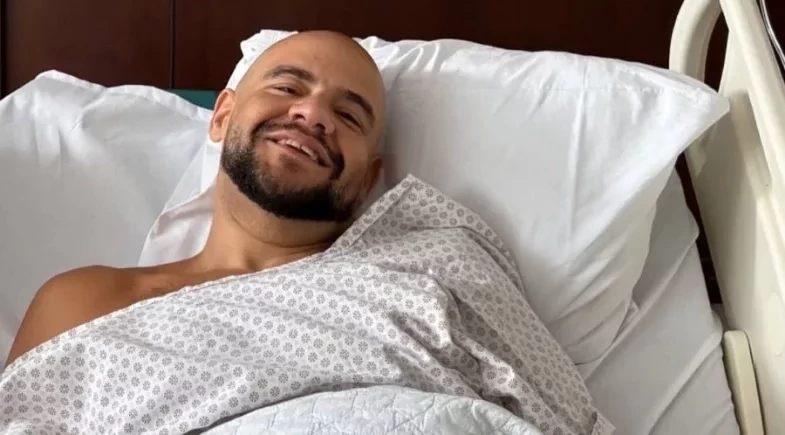 Gominho é internado às pressas em hospital do Rio após crise renal