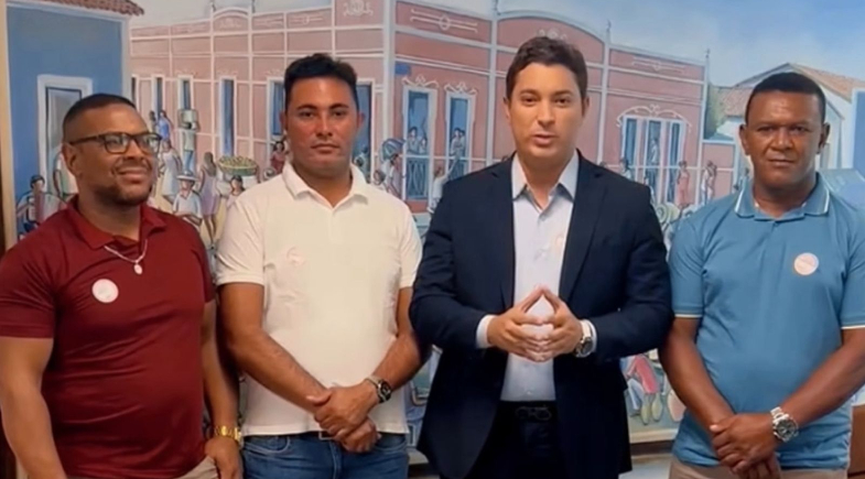 Prefeito Aderson Filho anuncia construção de passagem molhada na comunidade Roça Velha em Socorro do Piauí