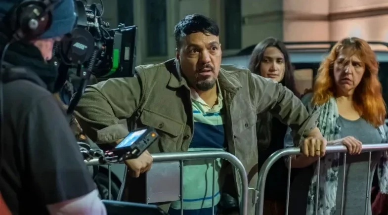 Em 'Três Graças', personagem de Belo é atropelado brutalmente e abandonado em beco