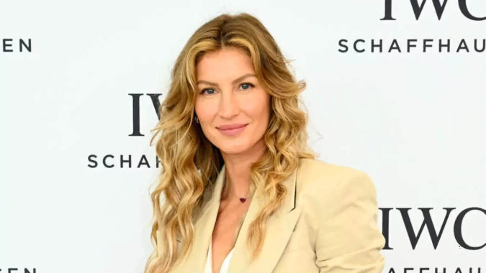 Essas 5 famosas se tornaram mães depois dos 40 e 50 anos; veja lista! - imagem 135294