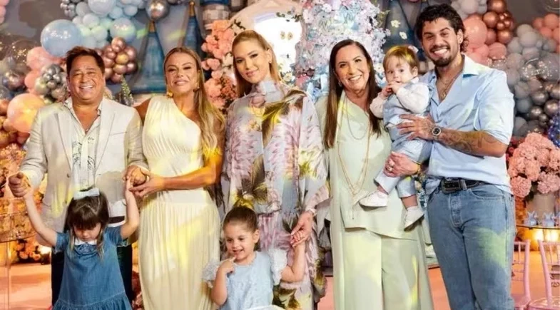 Leonardo chama atenção ao aparecer impaciente em festa da neta Maria Flor