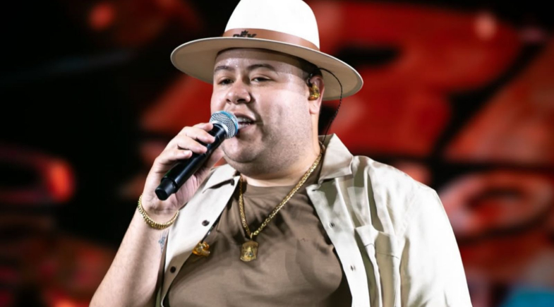 Landri Sales celebra 68 anos com show de Rey Vaqueiro