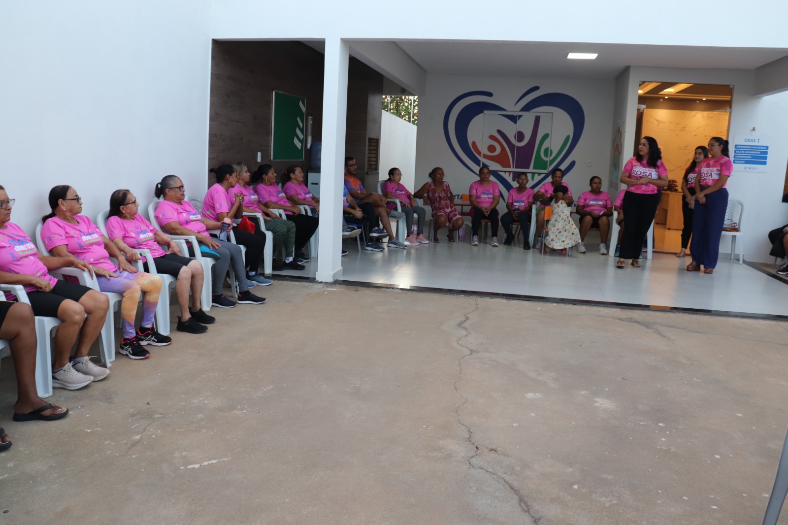 Mulheres do PAIF participam de aulão de dança e palestra sobre saúde no bairro Santa Luzia - Imagem 4