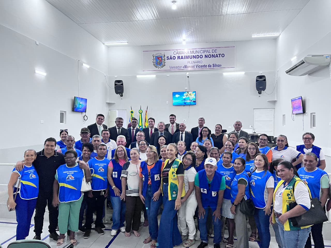 Prefeito Rogério cumpre promessa e estabelece o piso salarial dos ACS e ACE - Imagem 1