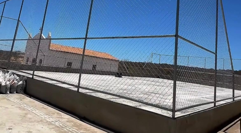 Obras de construção da Quadra Poliesportiva Oficial da Salininha em Coronel José Dias segue em reta final