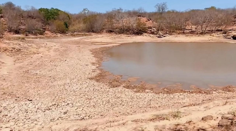 Prefeitura de Socorro do Piauí realiza recuperação de reservatório no povoado Curral de Pedra 
