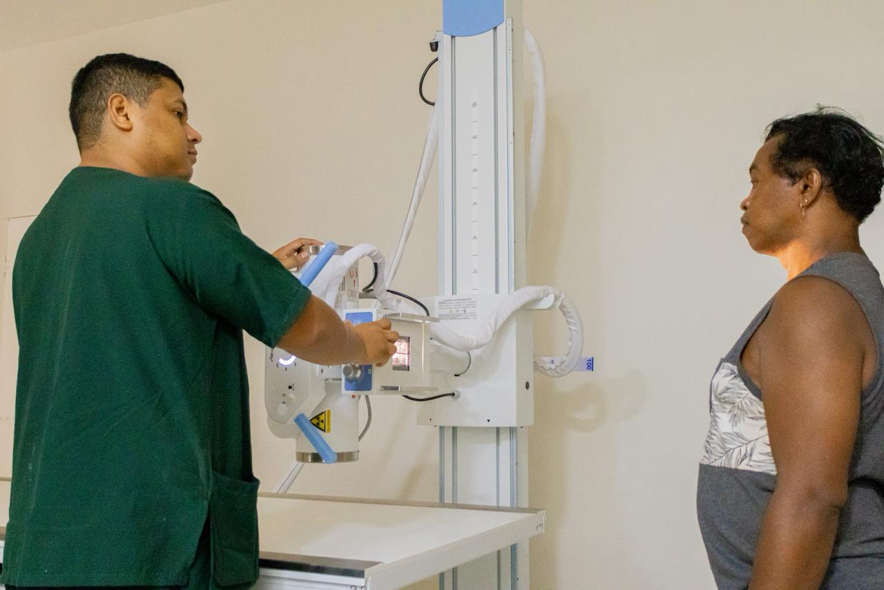 Prefeito Pedro Gomes entrega Raio-X Digital e modernização do Laboratório Municipal em José de Freitas - Imagem 3