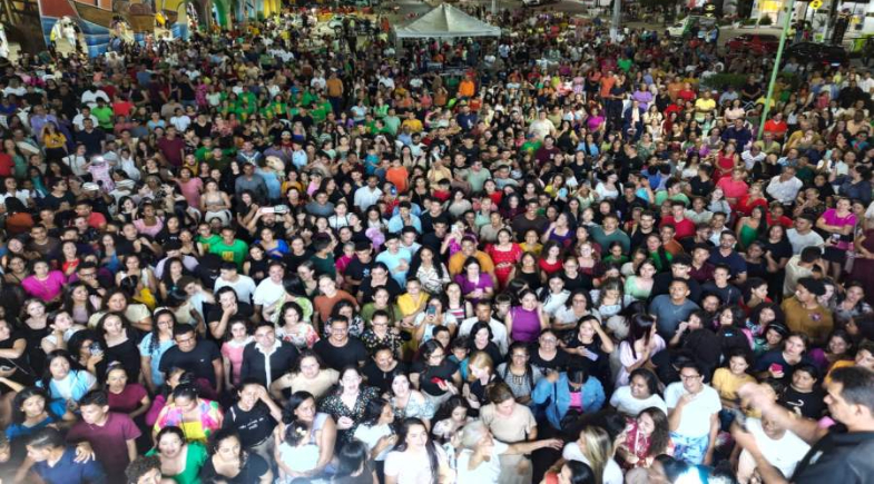 Esperantina celebra o Dia do Evangélico com grande show gospel na Avenida Petrônio Portela