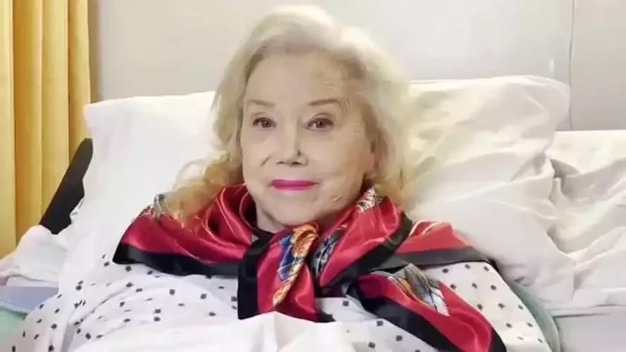 Sally Kirkland, atriz vencedora do Globo de Ouro, morre aos 84 anos