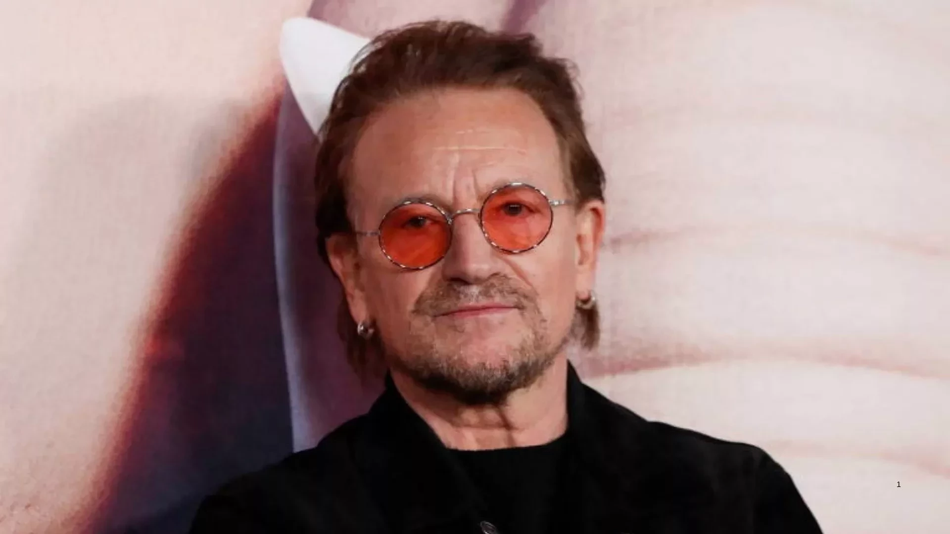 Celebridades que já revelaram ter deficiência auditiva; tem brasileira na lista! - imagem 136206