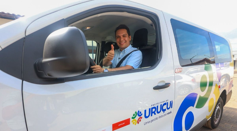 Van do CAPS I é o nono veículo entregue pelo prefeito Dr. Gilberto Júnior