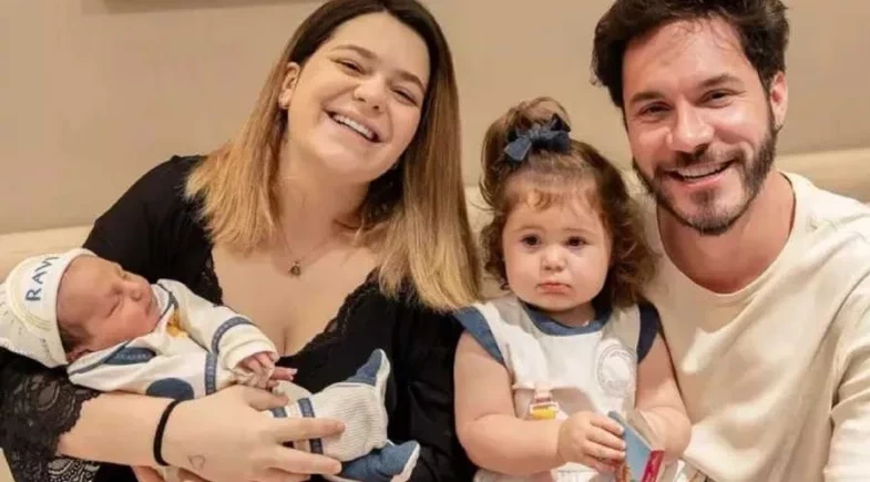 Viih Tube mostra corpo 5 meses após lipo e mais cirurgias; veja antes e depois