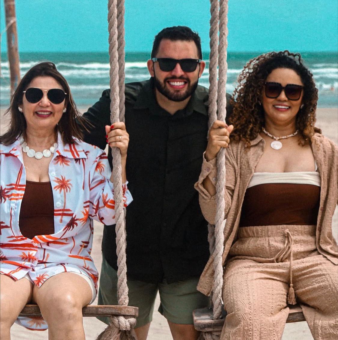 Grupo Reviver de Francisco Ayres realiza viagem ao litoral piauiense com suporte total da Assistência Social - Imagem 1