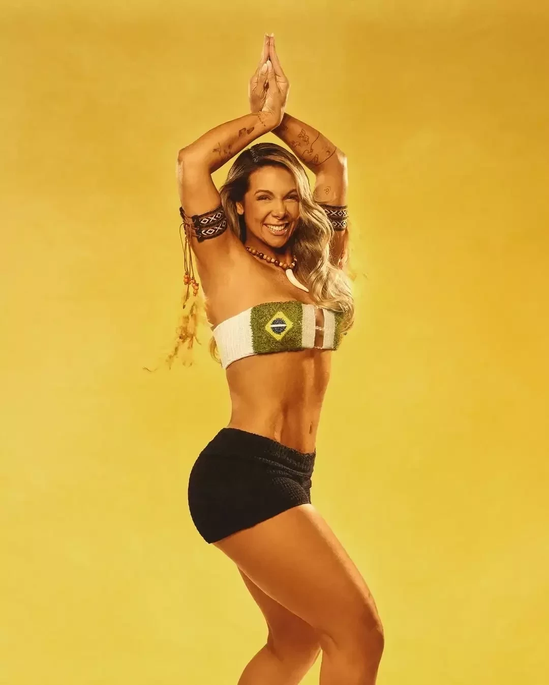 Carla Perez completou 48 anos! 5 cliques fascinantes da eterna loira do 'É o Tchan' - imagem 136390