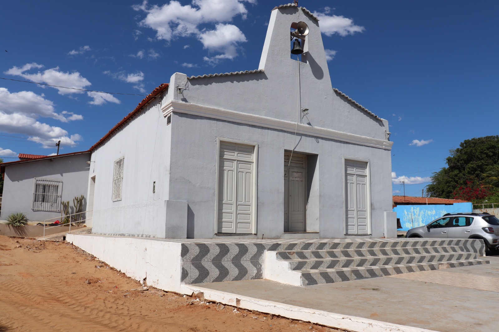 Prefeitura intensifica obras para entregar Praça da Igreja de Santa Luzia antes dos festejos - Imagem 5