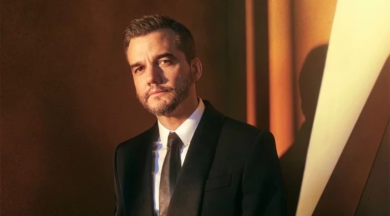 Brasileiros 'quebram' perfil do Oscar após post com foto de Wagner Moura