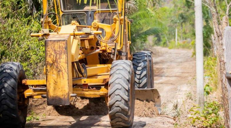 Prefeitura de José de Freitas realiza revitalização de vias próximo à Lagoa do Piripiri