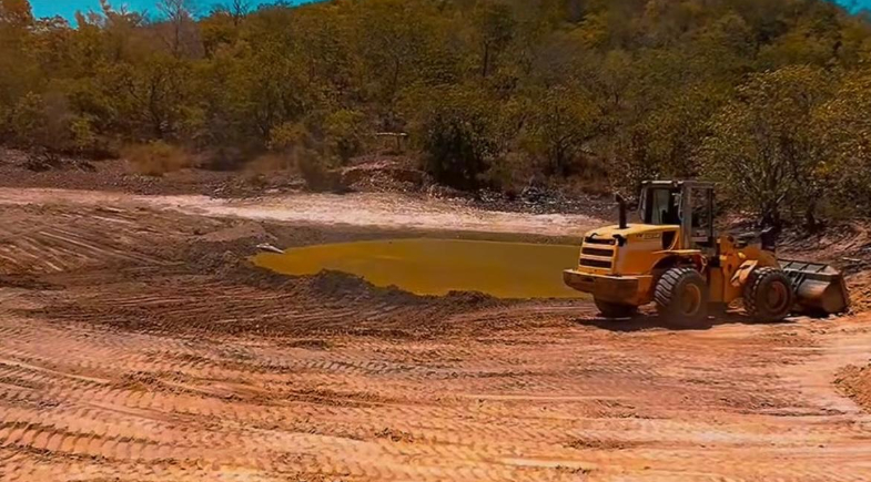 Iniciada as obras de recuperação e escavação de tanques na zona Rural de Monsenhor Gil