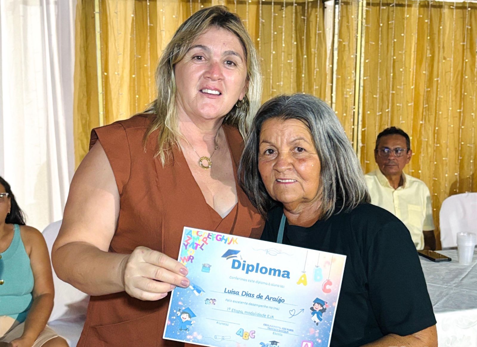 Prefeitura de Francisco Santos celebra a formatura dos alunos do EJA no município - Imagem 1