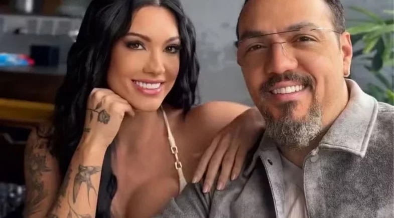 Belo quebra o silêncio e fala sobre participação da namorada em 'A Fazenda'